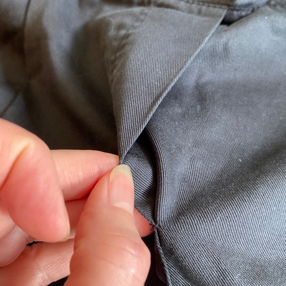 DKNY joggers size small in black 100% Lyocell. - Picture 4 of 11